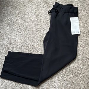 NWT Lululemon On the Fly 7/8 Black Pants (Woven) Size 6